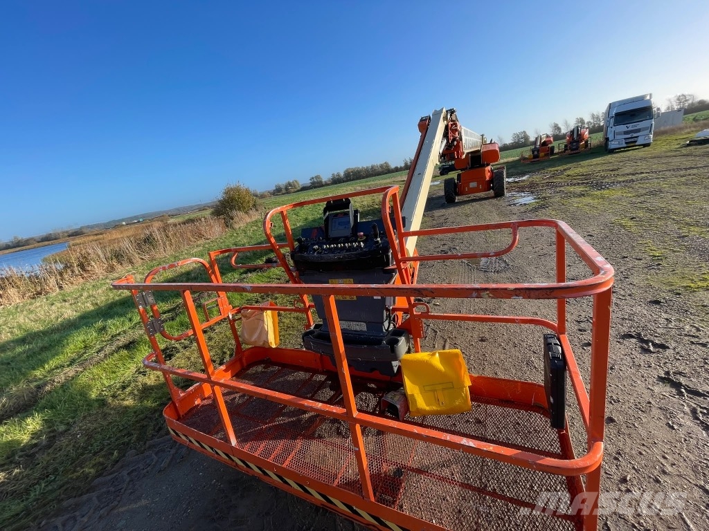 JLG 1500 SJ Teleskopiniai keltuvai