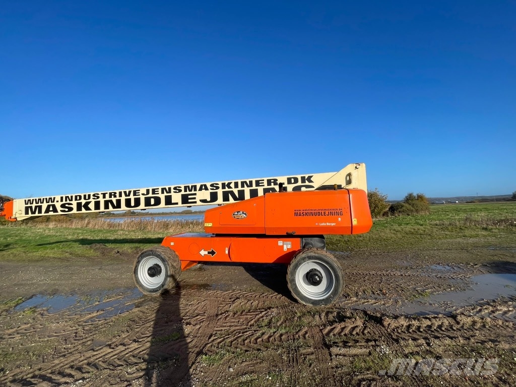 JLG 1500 SJ Teleskopiniai keltuvai