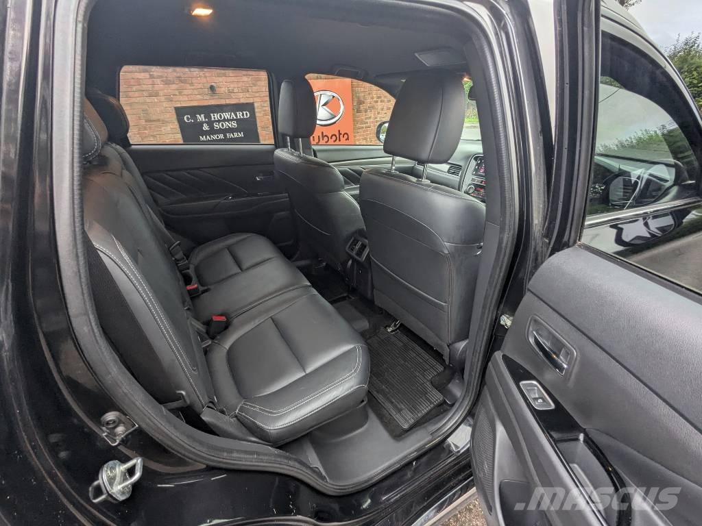 Mitsubishi OUTLANDER Cars