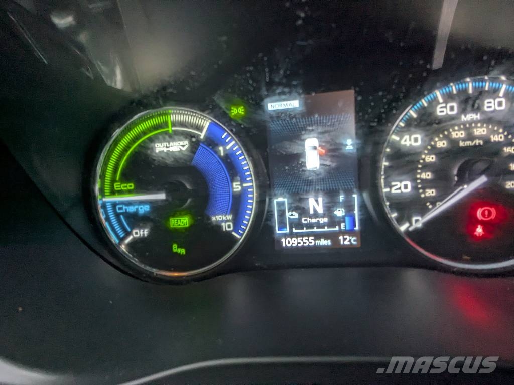 Mitsubishi OUTLANDER Cars