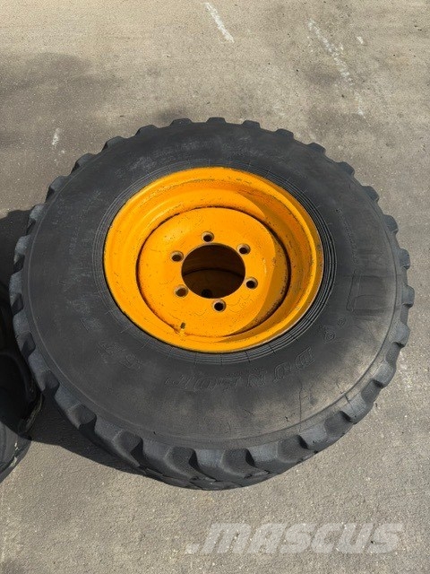 Zettelmeyer ZL 502 USED COMPLET TYRES 12.5R18 Tyres, wheels and rims