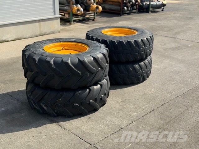 Zettelmeyer ZL 502 USED COMPLET TYRES 12.5R18 Tyres, wheels and rims