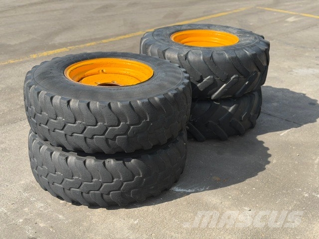 Zettelmeyer ZL 502 USED COMPLET TYRES 12.5R18 Tyres, wheels and rims