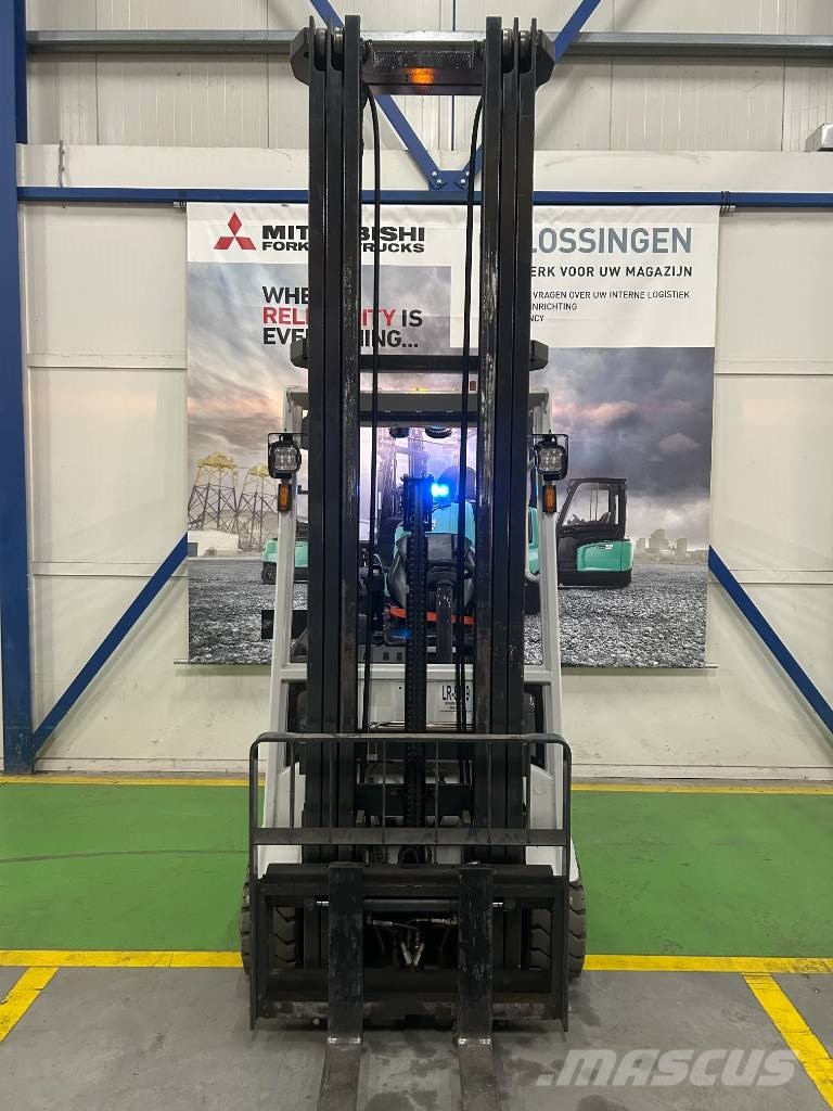 UniCarriers JAG 2 N1 L18 Q Electric forklifts