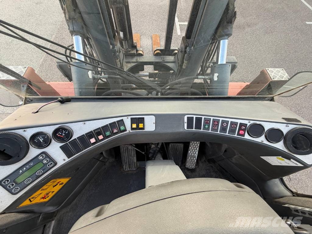 Kalmar DCE 120-6 Dieseltrukit