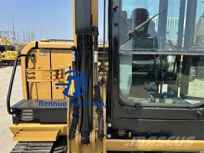 CAT 305.5 E/E2 小型挖掘机