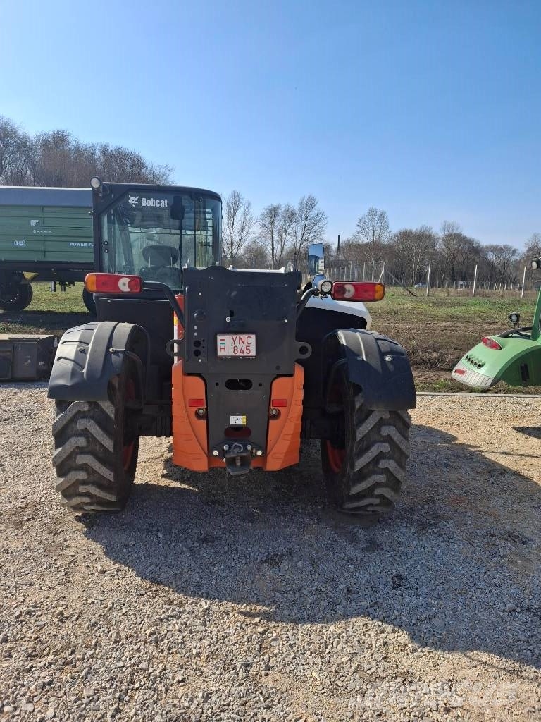 Bobcat TL 38.70 Agri Teleszkópos mezőgazdasági rakodók