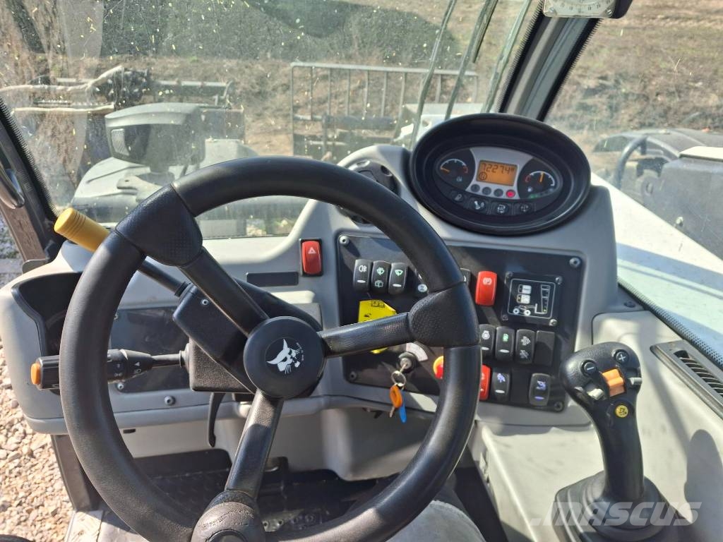 Bobcat TL 38.70 Agri Teleszkópos mezőgazdasági rakodók