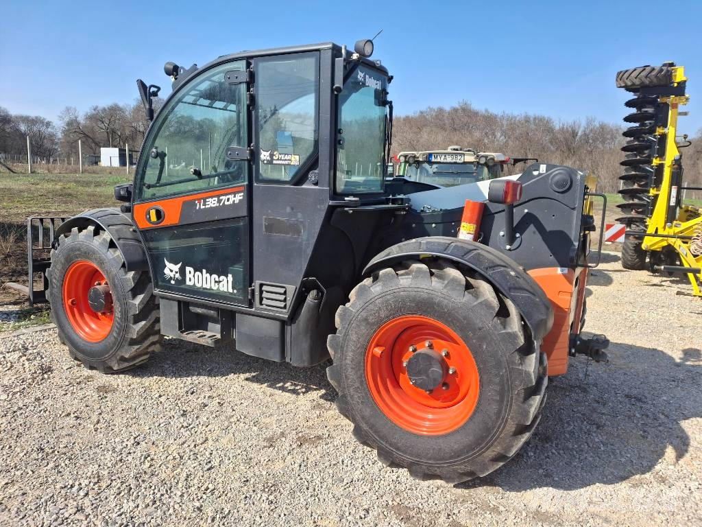 Bobcat TL 38.70 Agri Teleszkópos mezőgazdasági rakodók