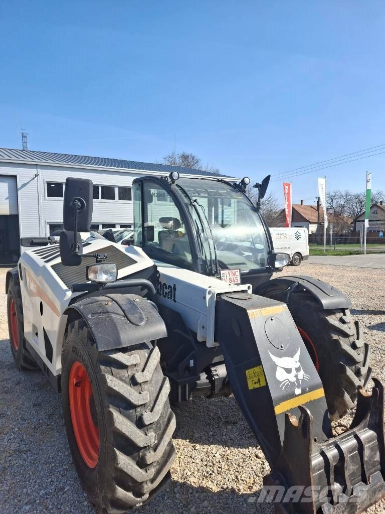 Bobcat TL 38.70 Agri Teleszkópos mezőgazdasági rakodók