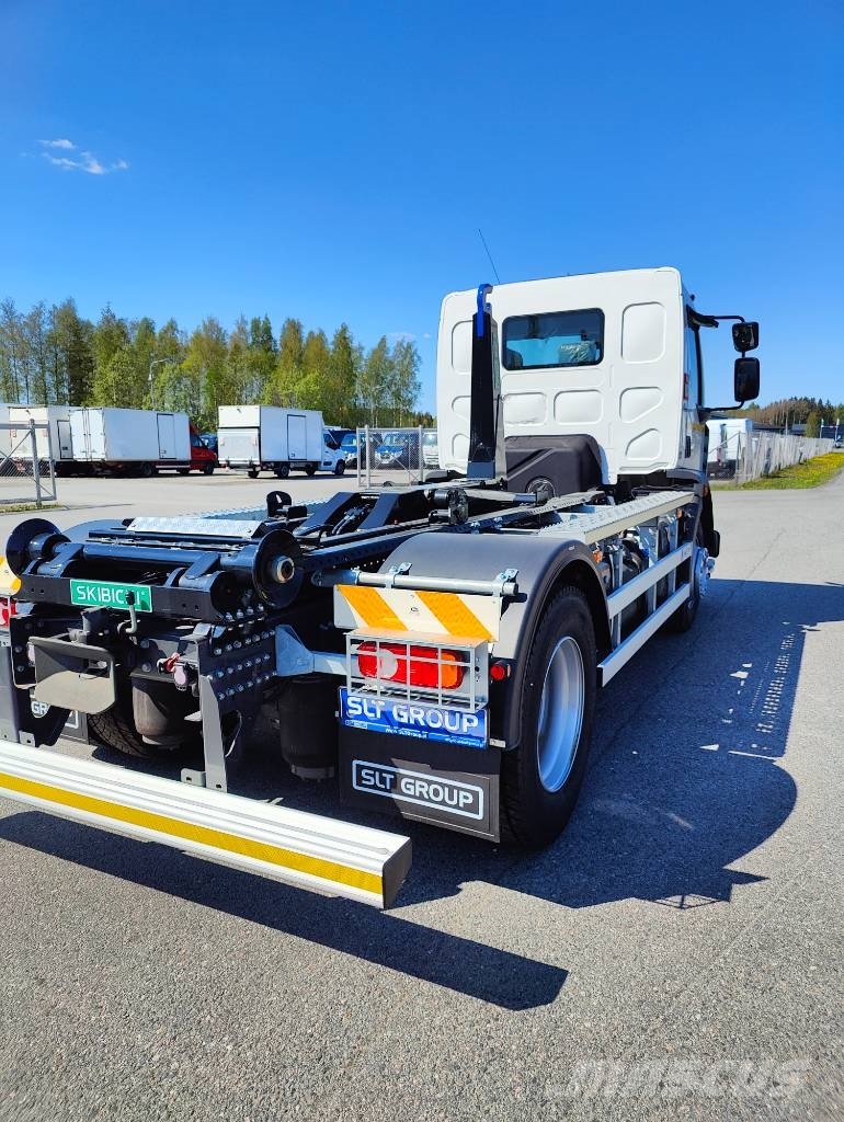 Renault D 18 4x2 I-shift 工程吊钩车