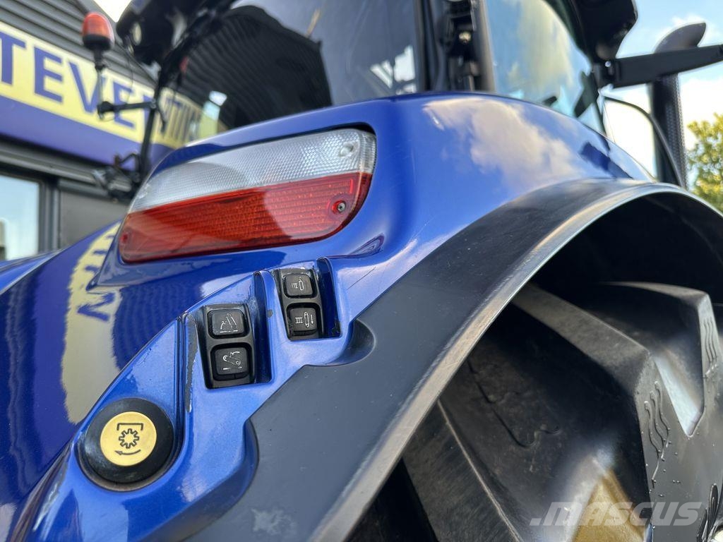 New Holland T6.175 Auto Command Traktory