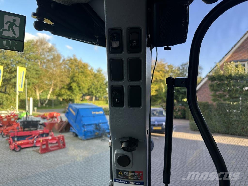 New Holland T6.175 Auto Command Traktory