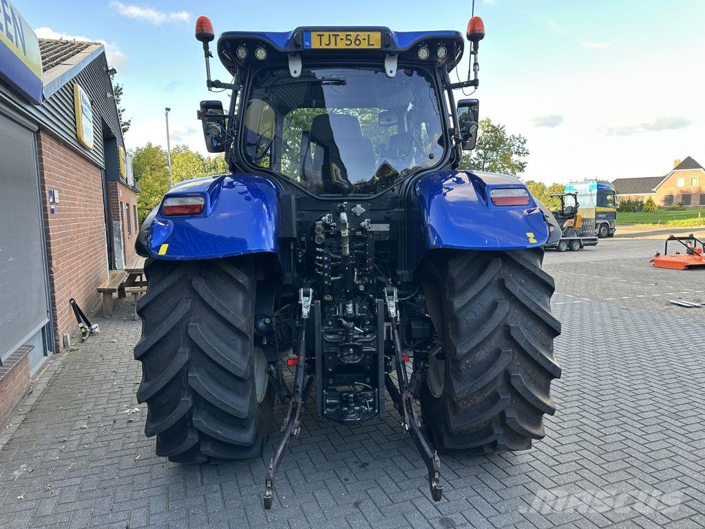 New Holland T6.175 Auto Command Traktory
