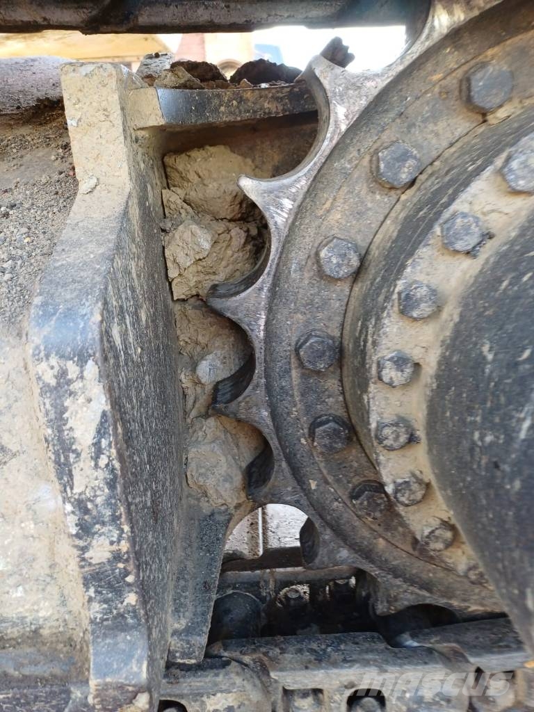 Hitachi ZX 210 LC-6 Gravemaskiner på larvebånd