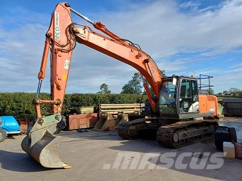 Hitachi ZX 210 LC-6 Gravemaskiner på larvebånd