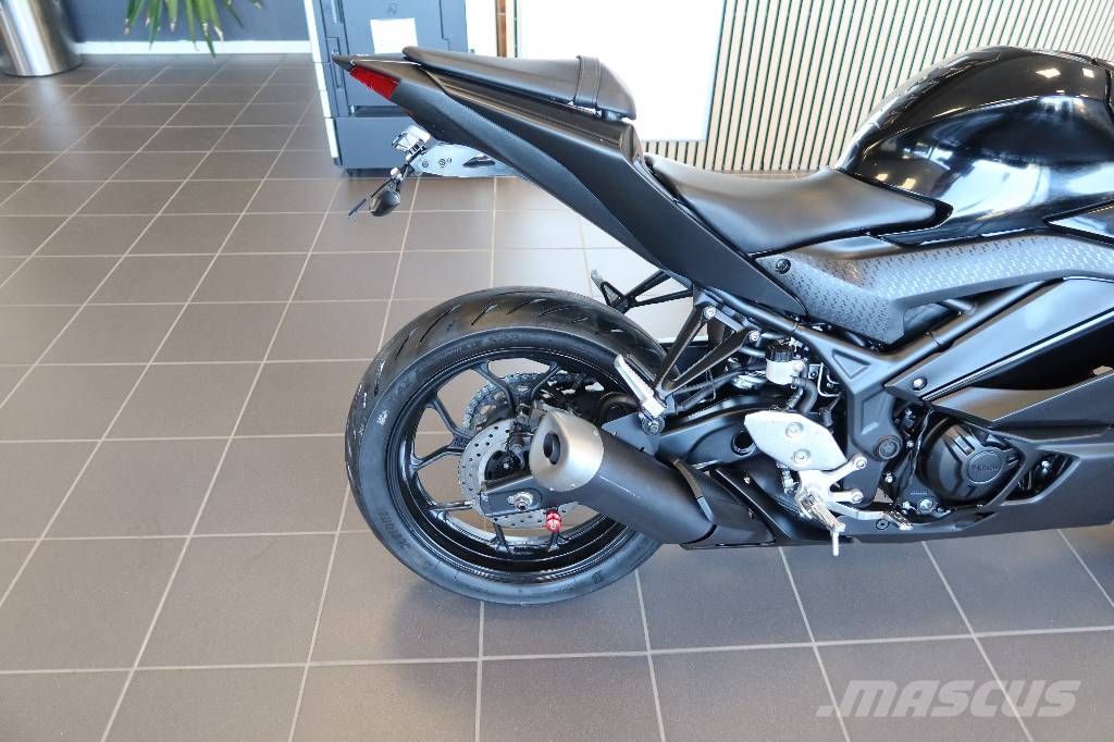 Yamaha YZF-R3 Transport Sonstige
