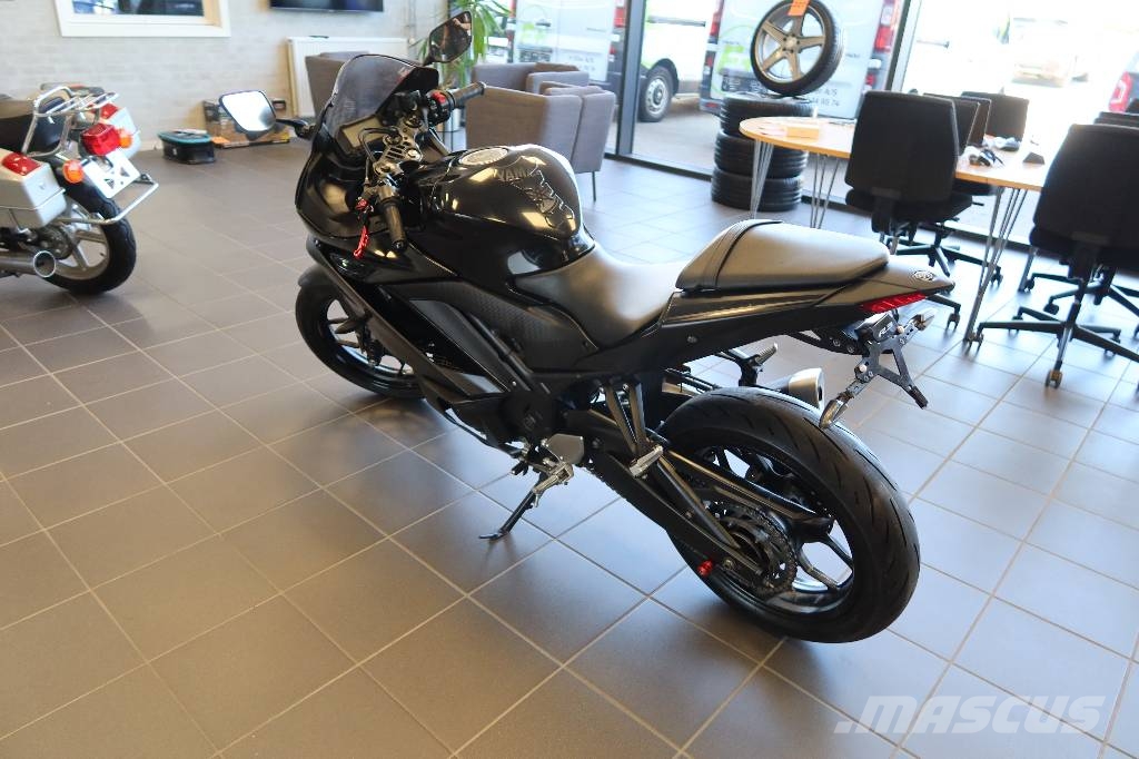 Yamaha YZF-R3 Transport Sonstige