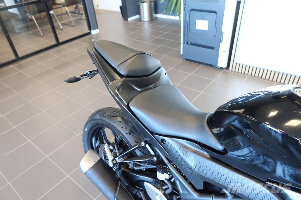 Yamaha YZF-R3 Transport Sonstige