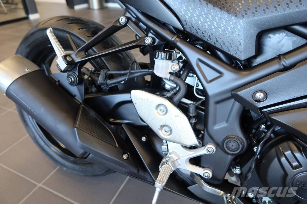 Yamaha YZF-R3 Transport Sonstige