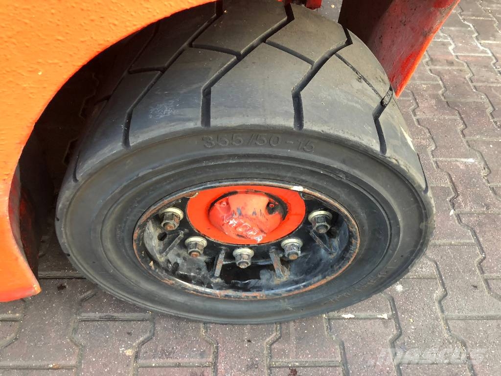 Mora M100C V-3100 IO Gasolmotviktstruckar