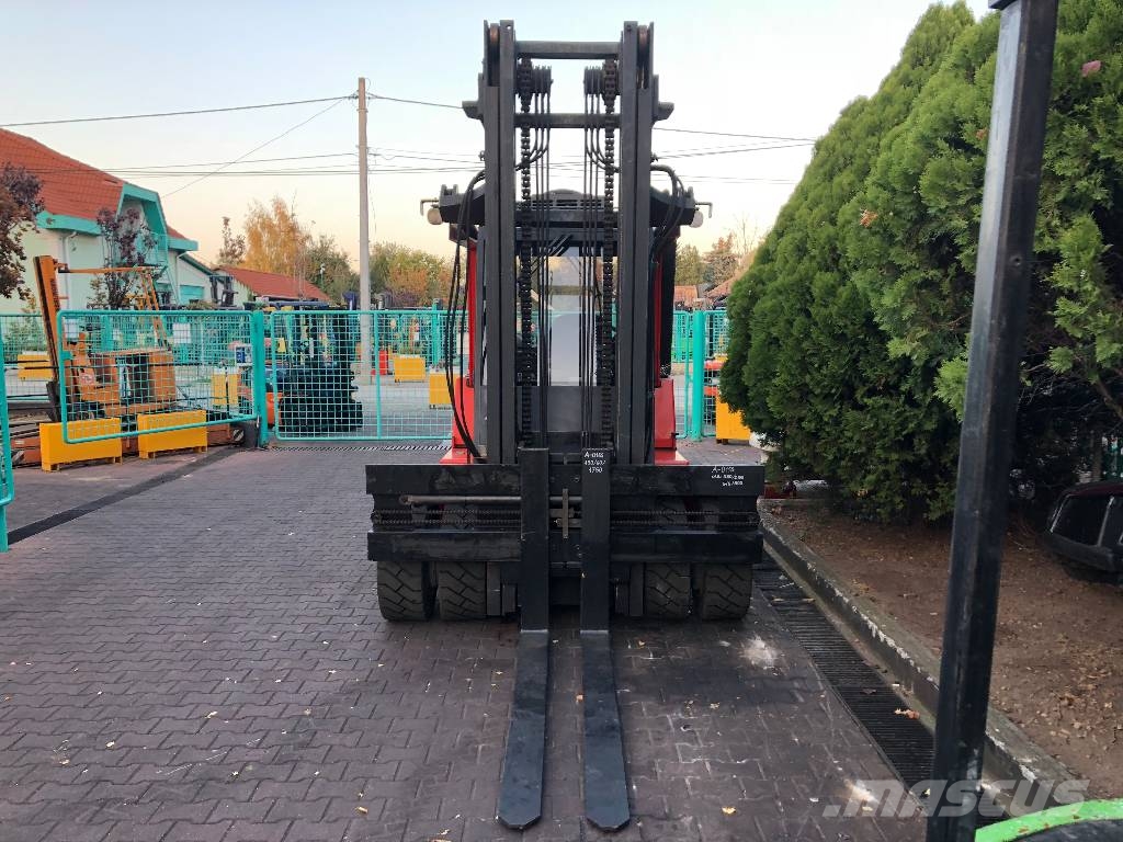 Mora M100C V-3100 IO Gasolmotviktstruckar