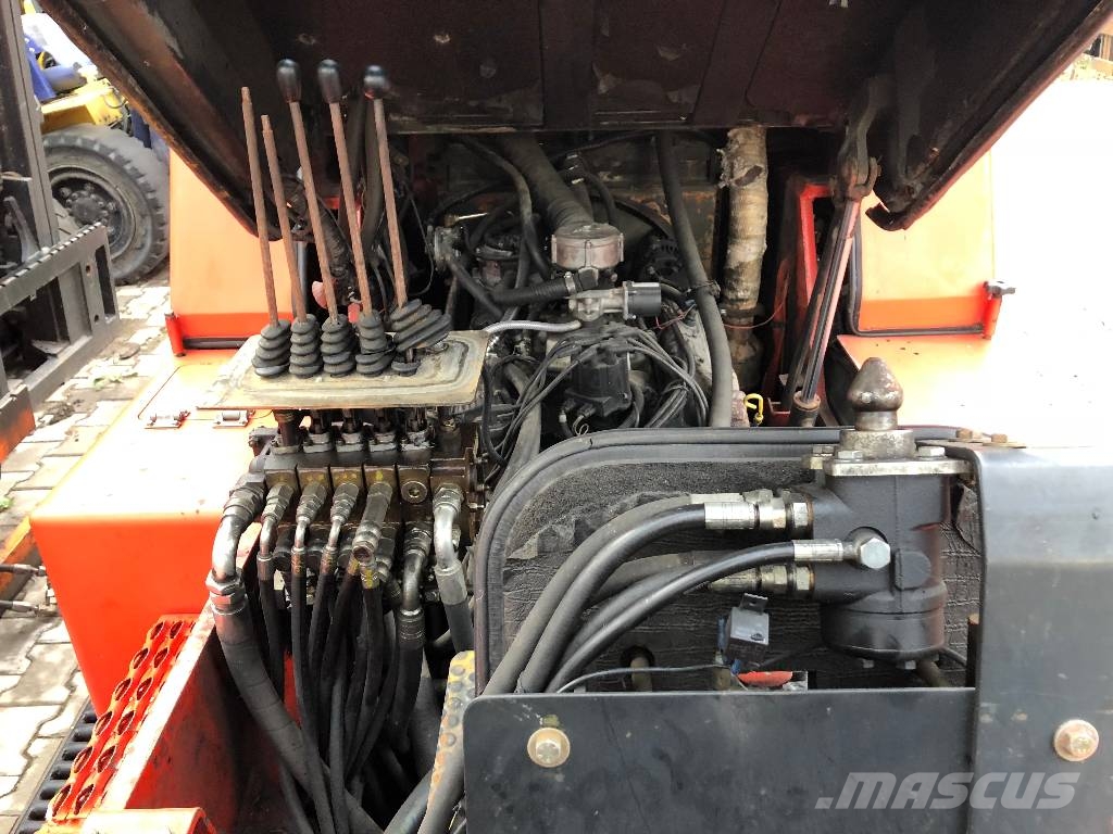 Mora M100C V-3100 IO Gasolmotviktstruckar