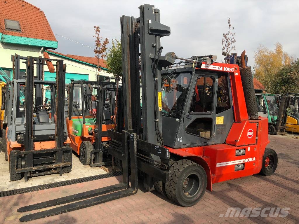 Mora M100C V-3100 IO Gasolmotviktstruckar