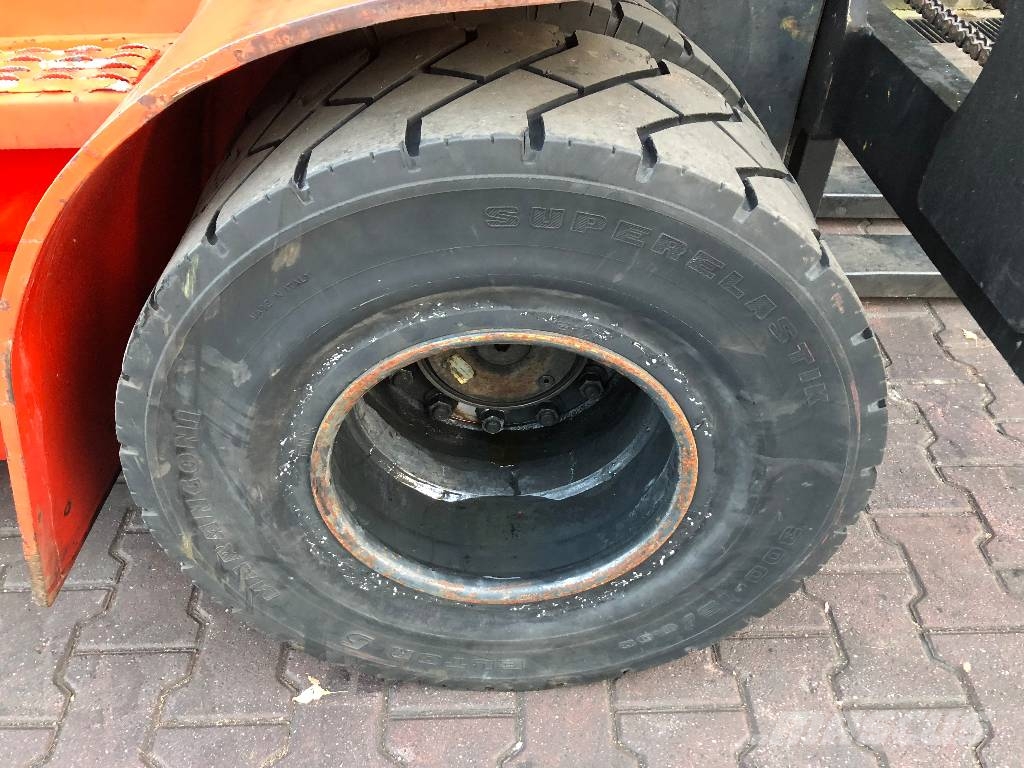 Mora M100C V-3100 IO Gasolmotviktstruckar