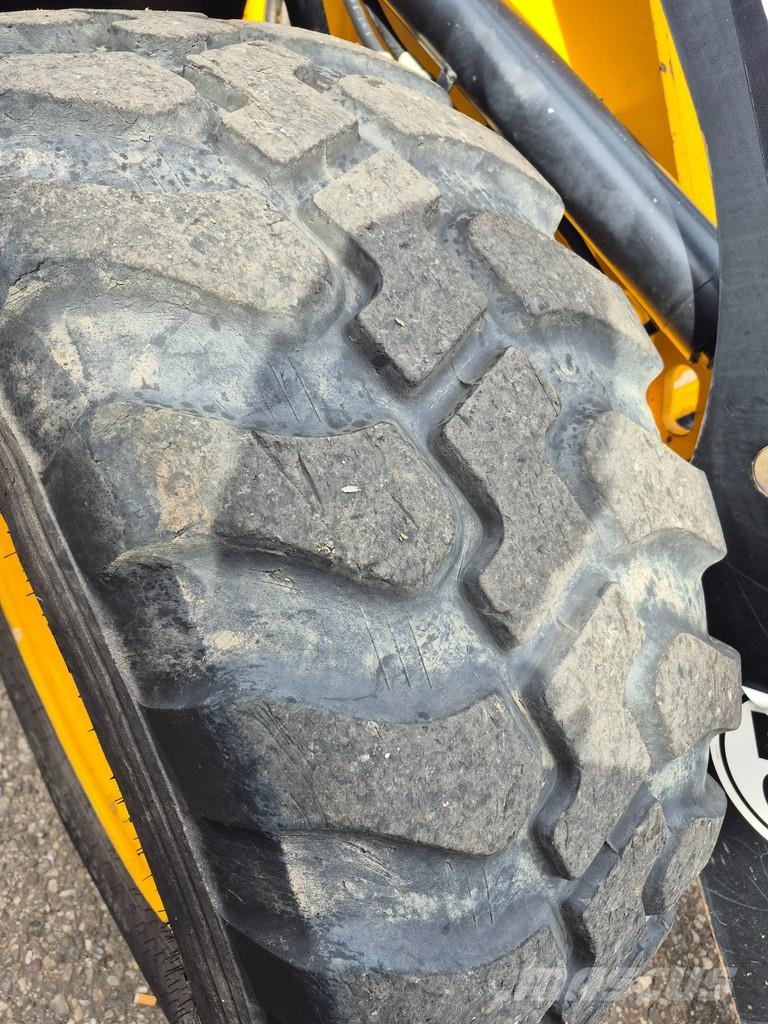 JCB 409 T4 Backhoe loaders