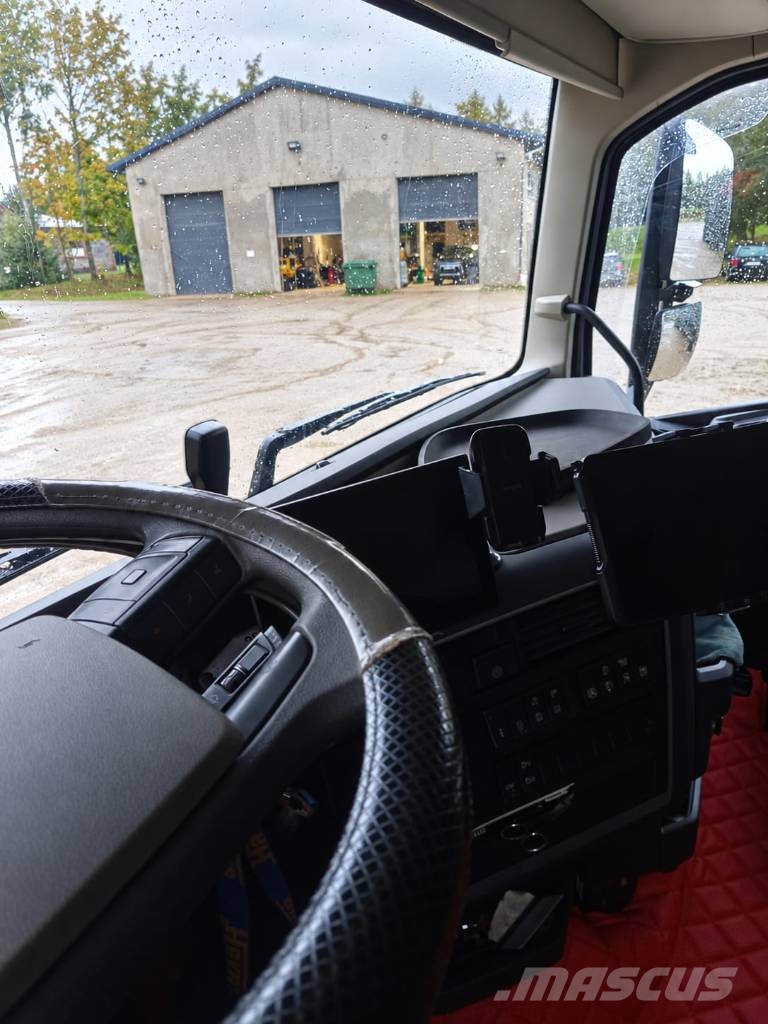 Volvo FH شاحنات أشجار