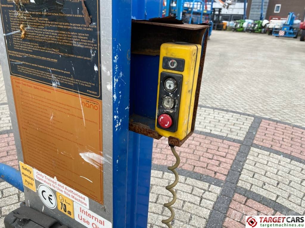 Power Tower Nano Electric Vertical Mast Work Lift 450cm 垂直升降工作台