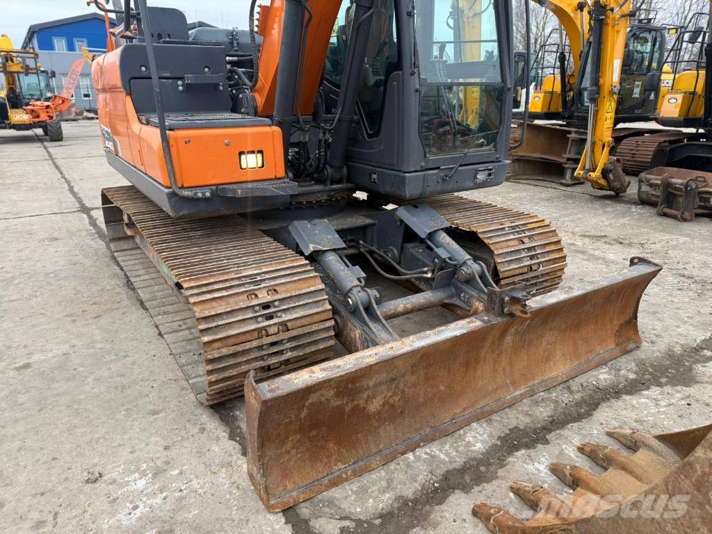 Doosan DX 140 LC Rupsgraafmachines