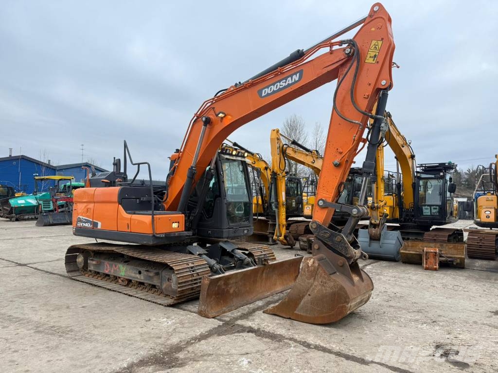 Doosan DX 140 LC Rupsgraafmachines