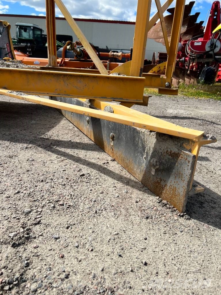 Vreten V2 Buldozer