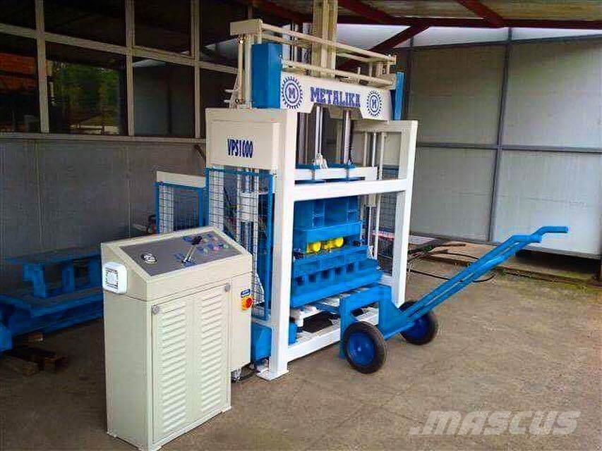 Metalika VPS-1000 Concrete block machine Stroje na výrobu betónových prefabrikátov