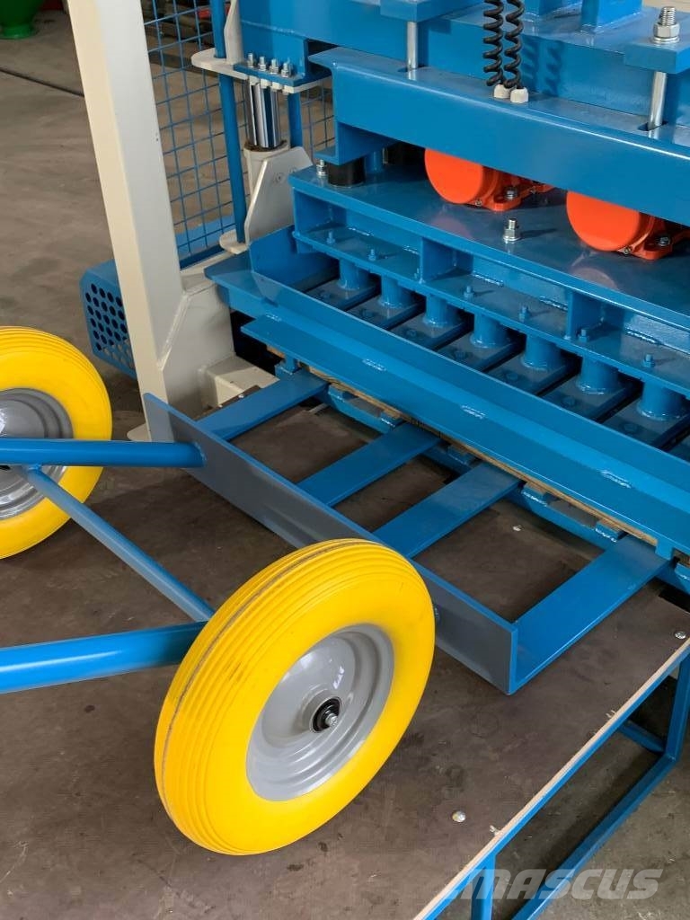 Metalika VPS-1000 Concrete block machine Stroje na výrobu betónových prefabrikátov