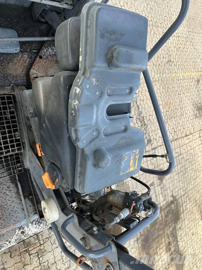 Vögele S 1303-3i معدات السفلتة