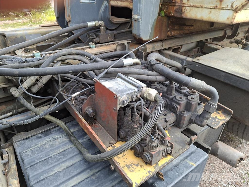 Sisu E12M Camiones desmontables