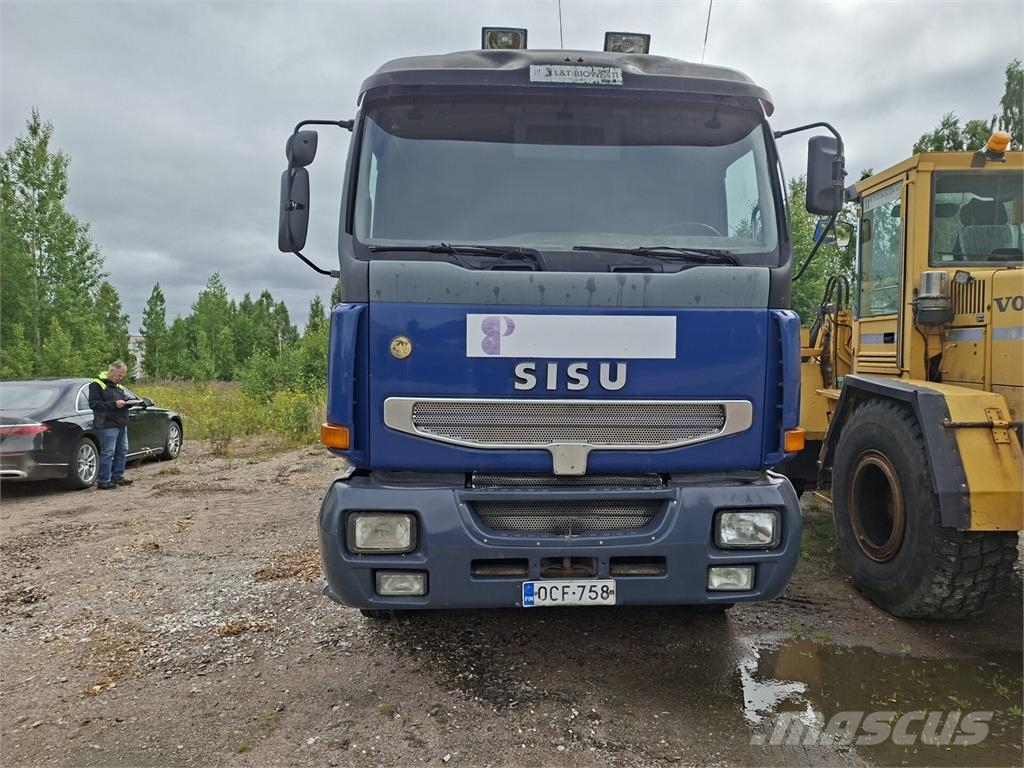 Sisu E12M Camiones desmontables