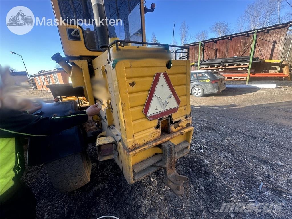 CAT 910 Radlader