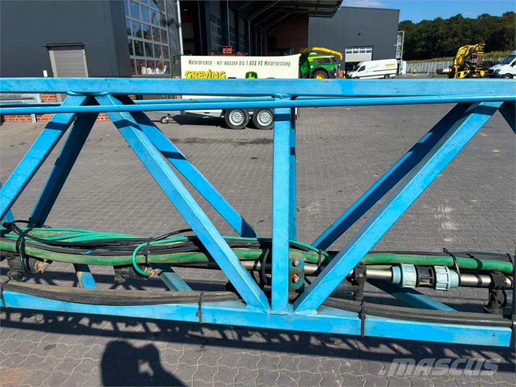 MB Trac U 400 + Inuma IUAS 3030 Traktorer