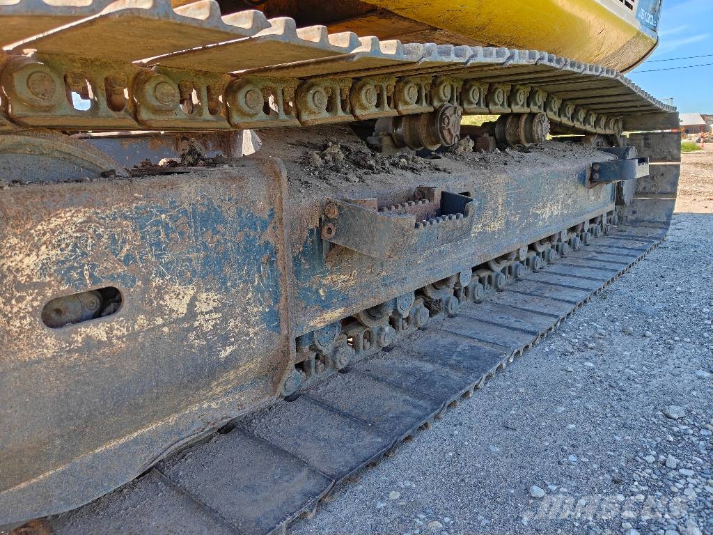 JCB JS130LC T4 Kāpurķēžu ekskavatori