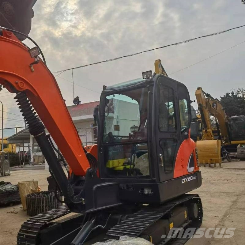 Doosan DX60 حفارات زحافة