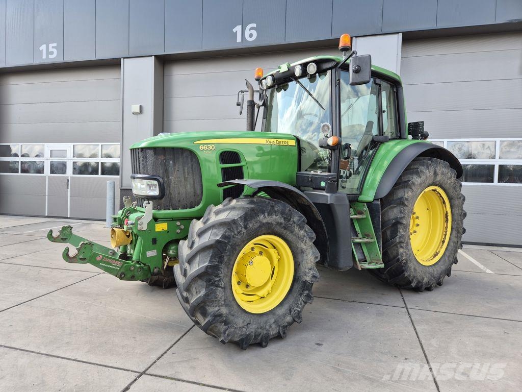 John Deere 6630 Tractores