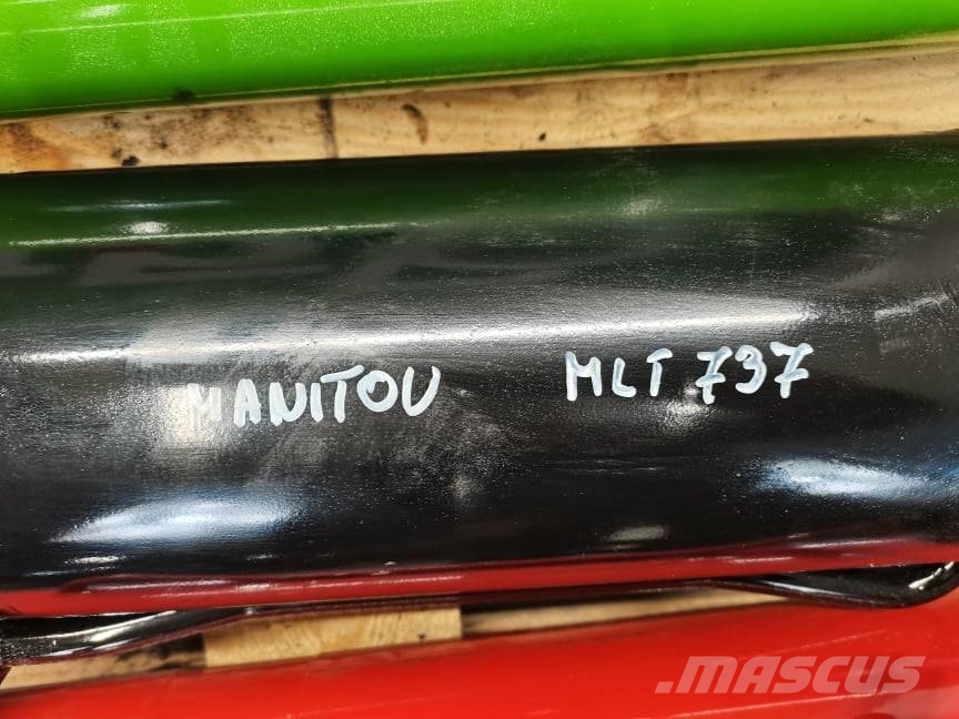 Manitou MT 732 {hydraulic piston Výložníky a lyžice