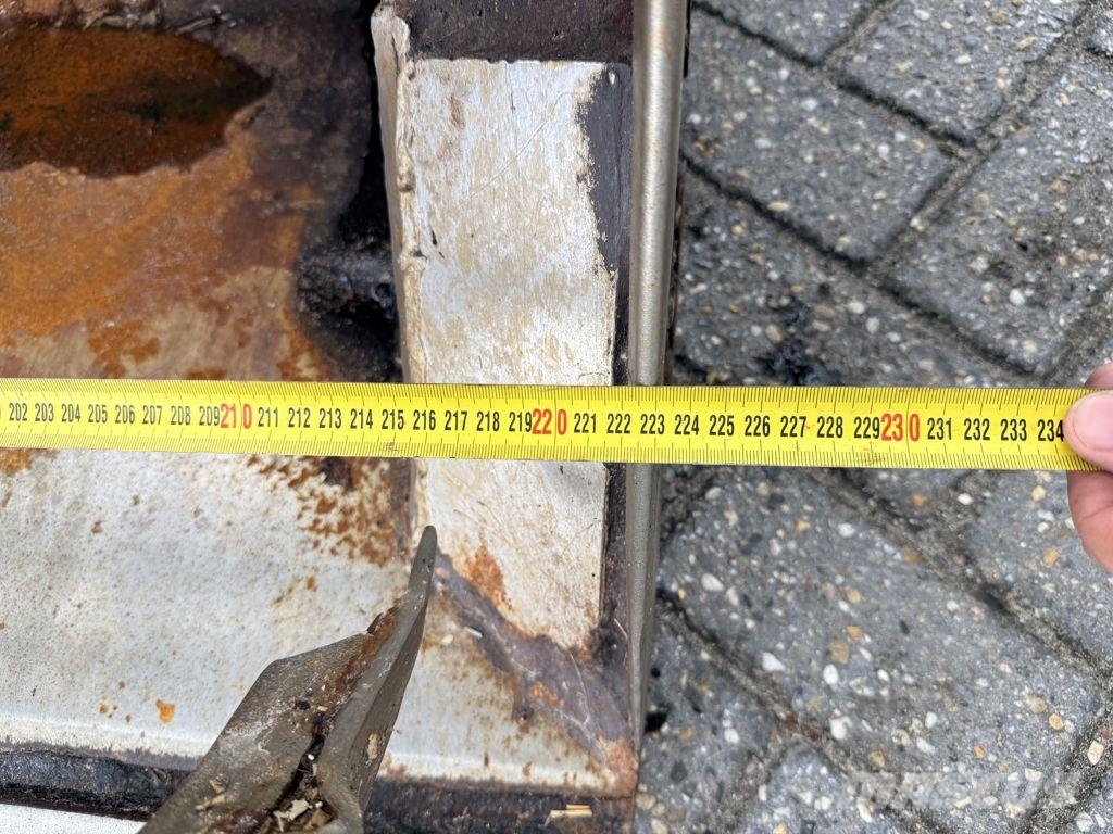 Hekamp Hoogkiepbak 220 Pyöräkuormaajat