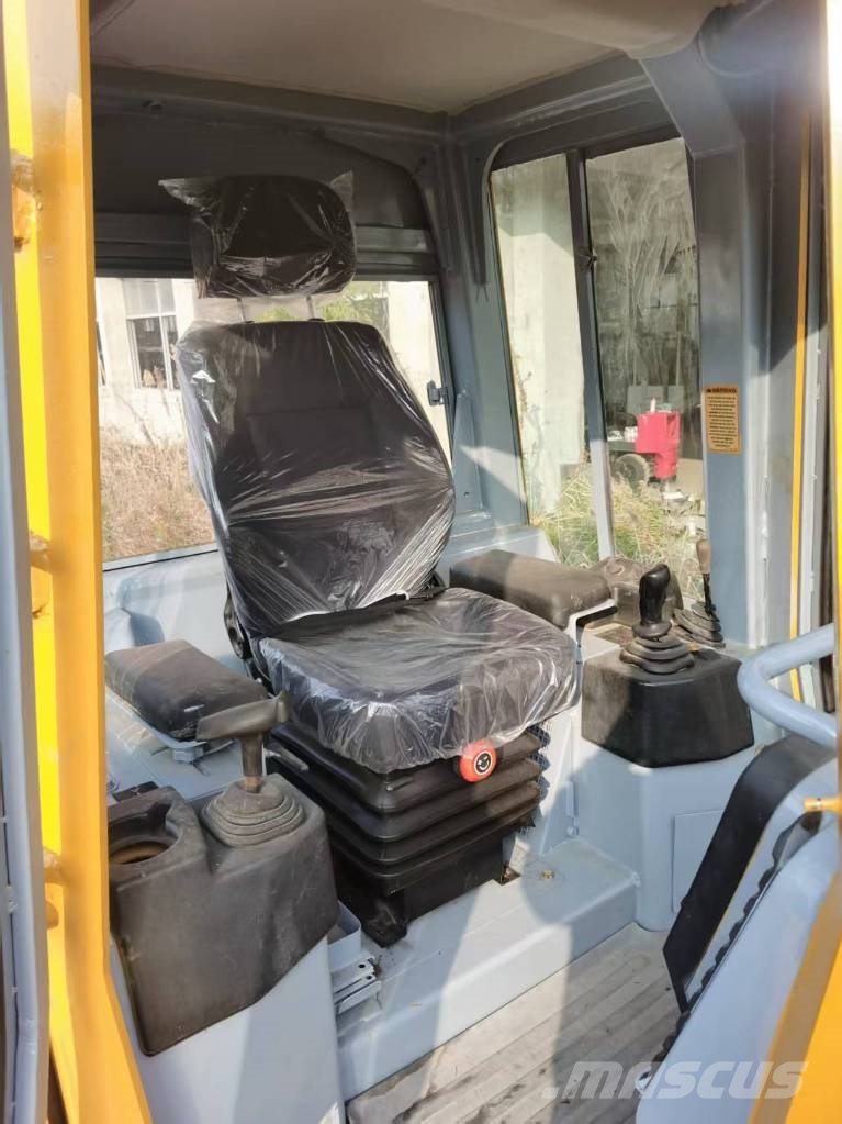 CAT D 5 G 履帶推土機