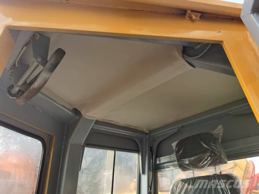 CAT D 5 G 履帶推土機
