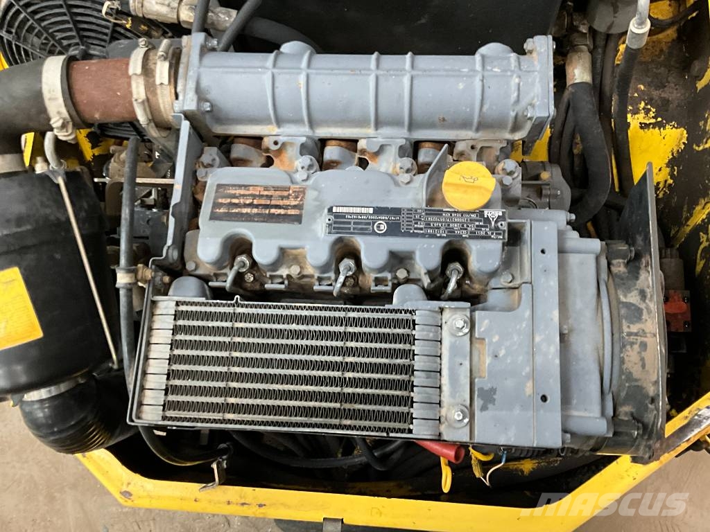 Bomag BW 135 AD Valjci sa duplim bubnjem